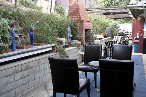 6931 patio 15